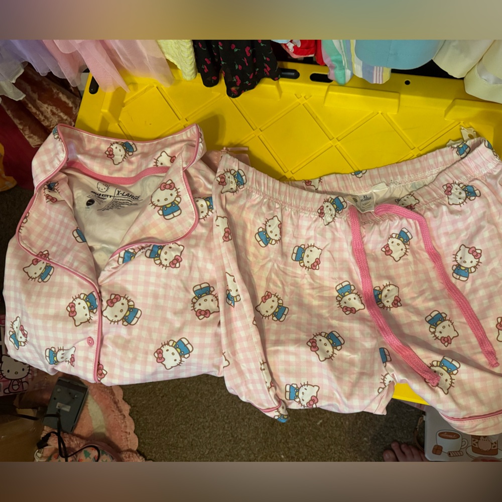 Hello Kitty Pink Checkered Pajama Set
